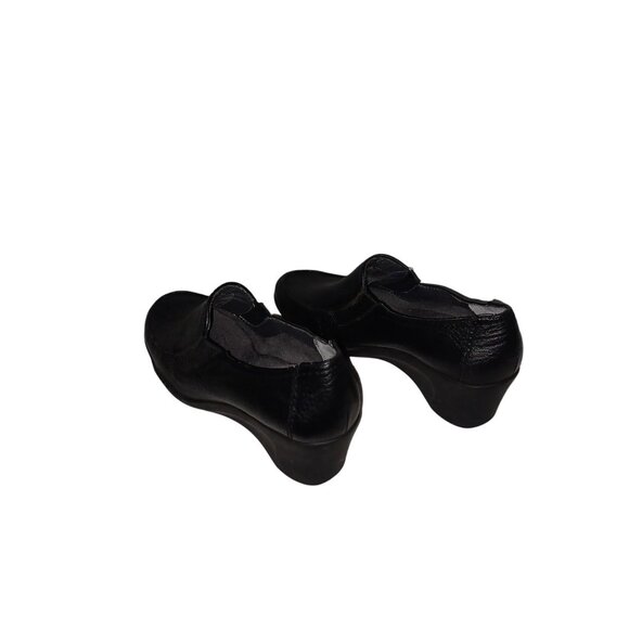 Aerosols Women Slip On Low Wedge Shoe Black Leather 7.5 NWOT Comfy Office Loafer - Picture 11 of 11